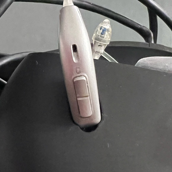 2 Rx Oticon RIC OPN S 2 RIC Silver Hearing Aids with docking station - Picture 2 of 8